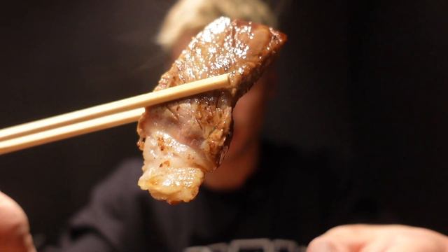 TOKYO - HAVING IT OUR WAY WITH THE GIANT CUT OF MEAT #JAPANTRAVELGUIDE