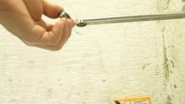 Слабый напор воды в смесителе Одна из причин