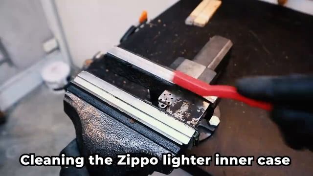 Реставрация зажигалки Zippo Модель «Сексуальная леди»