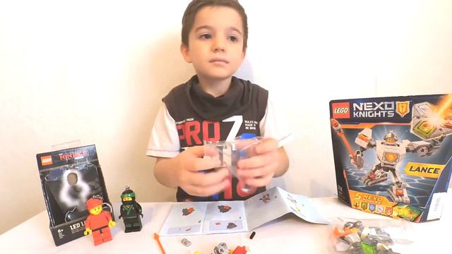 РАСПАКОВКА Lego Nexo Knights  Лего Нексо Найтс Брелок-фонарик Ллойд LEGO Ninjago