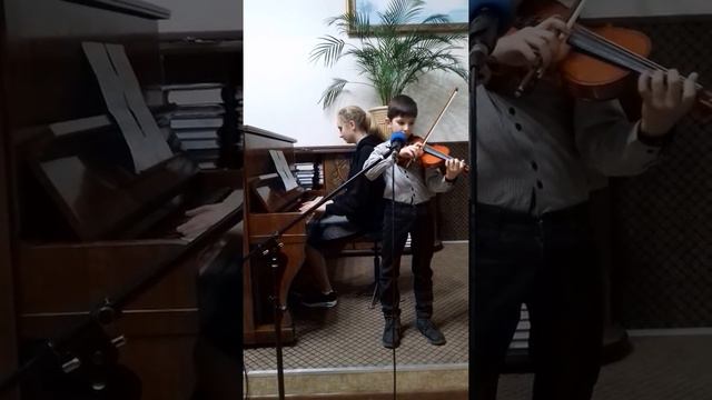 Христианская музыка. В горнем ущелье укройся.