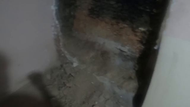 ПРОДОЛЖАЮ РАЗБИРАТЬ ПЕЧКУ В КОМНАТЕ / ЖИЗНЬ В ДЕРЕВНЕ