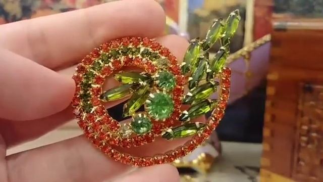 Шкатулки от Лены Лю. Броши от Джулиана Vs Али Экспресс. Сюрприз от Татьяны.