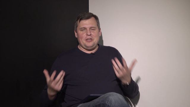 Есть обычай на Руси  ночью слушать Би-би-си