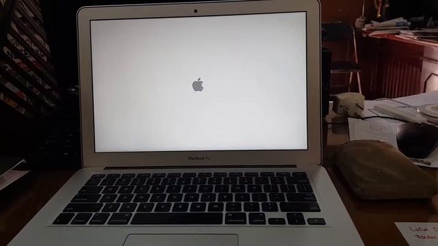 MacBook Air (Early 2014) Core I7 1.7ghz Ram 8gb SSD Fast Booting