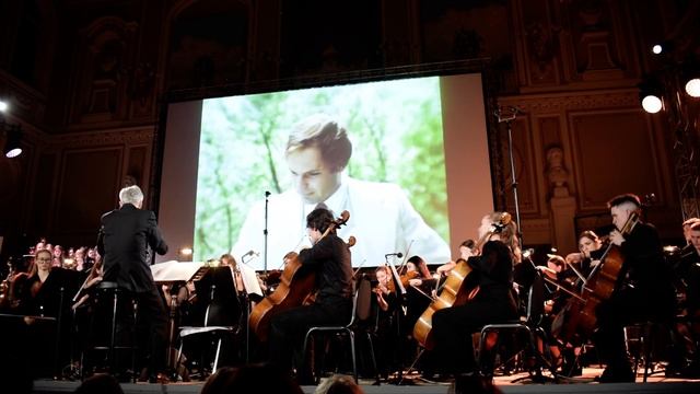 Оркестр им.Мусоргского пу Ю.Э.Серова- Э. Артемьев тема из кф Раба любви