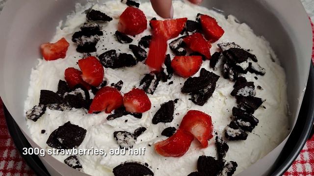 Oreo Cheesecake With Strawberries: A Treat You'll Love!
