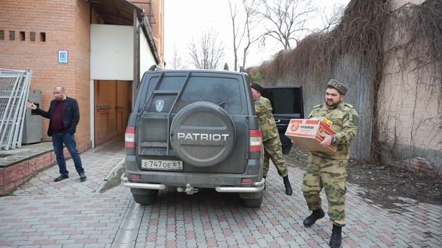 Помощь беженцам из ДНР . Город Новочеркасск. Союз Казаков Воинов России и Зарубежья .