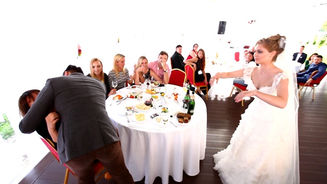 Ужасный вторник - Свадьба (за кадром) 