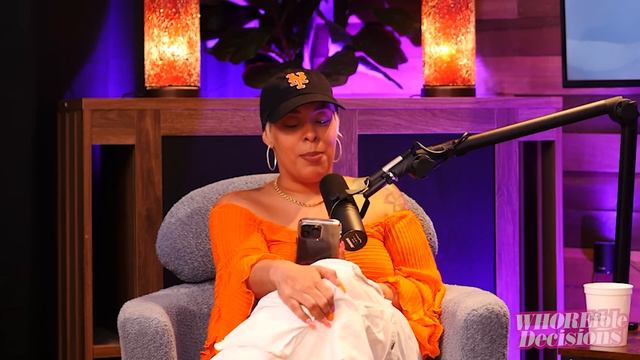 Ep. 329: Avoiding Situationships | Whoreible Decisions W/ Mandii B & Weezy