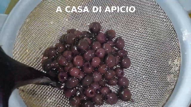 Come Fare Il Liquore Di Mirto In Casa: Facilissimo E Buonissimo