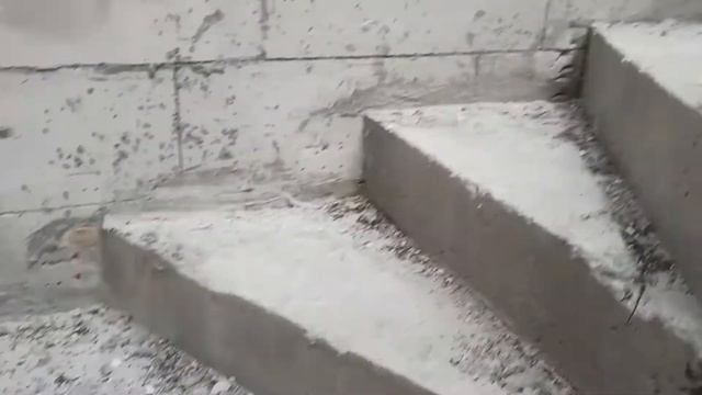 Финиш кладки второго этажа из газобетона.