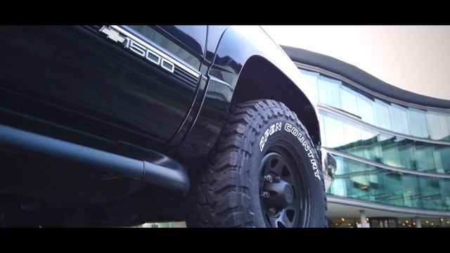 Chevrolet Suburban 5.7