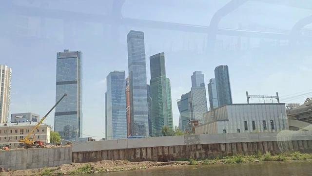 Прогулка по Москве реке на электричке