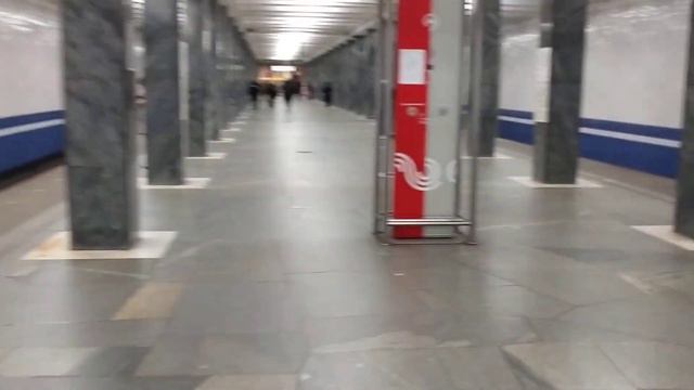 Метро Водный стадион.