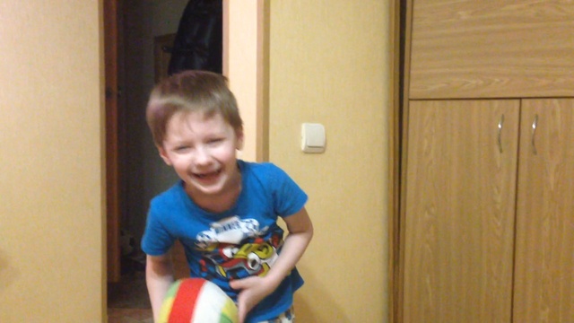 Играем в съедобное несъедобное. Никитос тв.