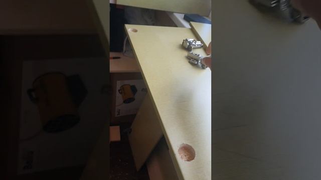 лайфхак- как ровно прикрутить мебельные навесы к фассаду.