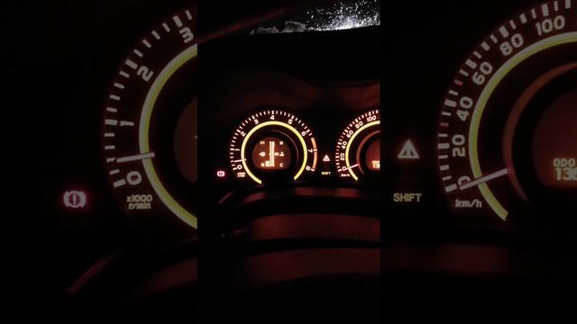 Приехал на диагностику, а там... королла после зарядки акб.  Toyota Corolla