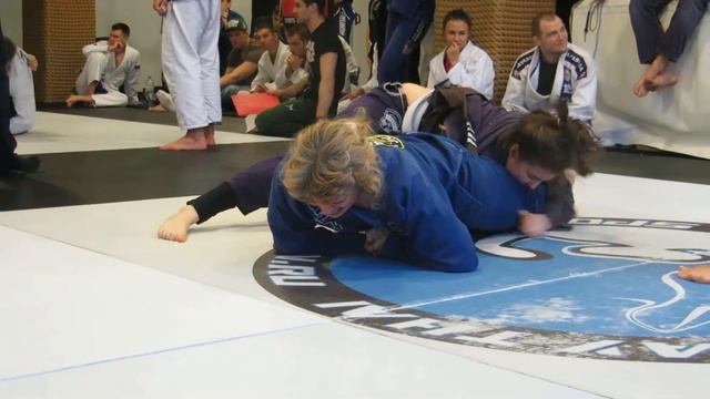 05 03 2017 BJJ Party 6 белые пояса 60+ Дьяконова Ирина VS Валерия Рахимова