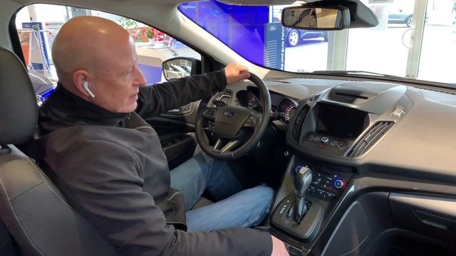 Ford Kuga Titanium 2.0 TDCi 4x4 SUV Navi Keyless Parklenkassistent AHK 21-005