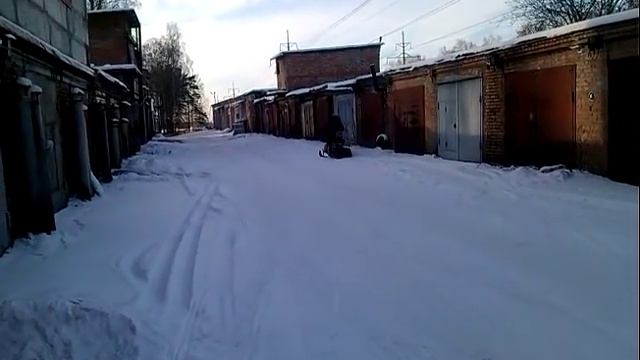 Мотобуксировщик с ручками руля с подогревом и мотоциклетным газом, плюс вариатор Сафари…