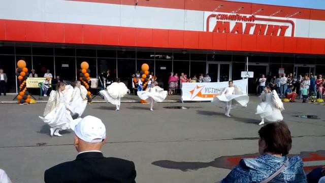 Театр танца Колибри. Танец Ангел Добра. День Победы 9 Мая 2019 Ижевск