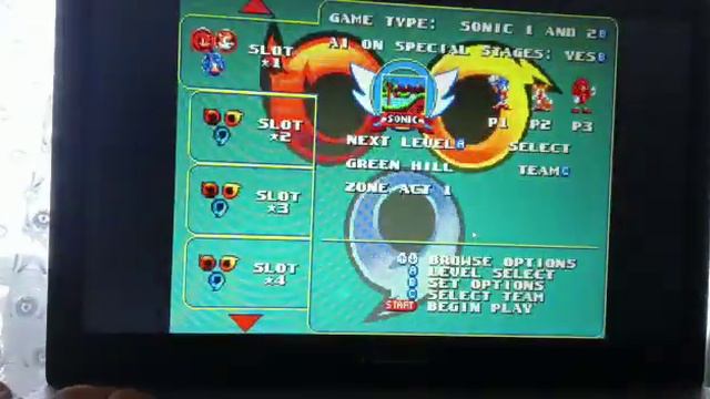 Sonic 1  но можно  играть за соник телза и  наклса.