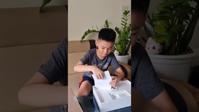 Review đập Hộp Macbook Air 13'3 2020