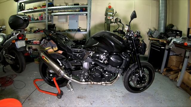 Сборка Kawasaki Z750 Z800 после покраски.