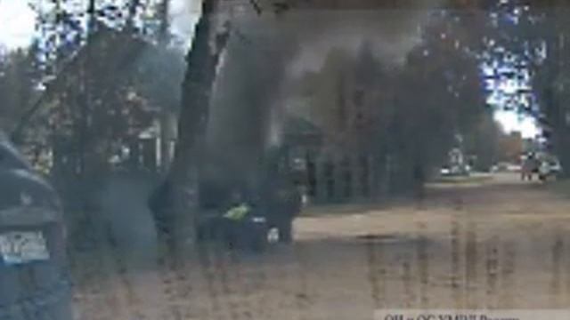 В Кадуе  полицейские предотвратили опасную ситуацию при возгорании автомобиля