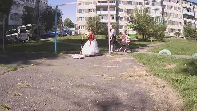 Крутые тачки и модные шмотки