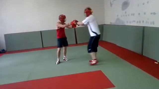 элементы тренировки на савёловской 2 тренер Потапов Д.С.