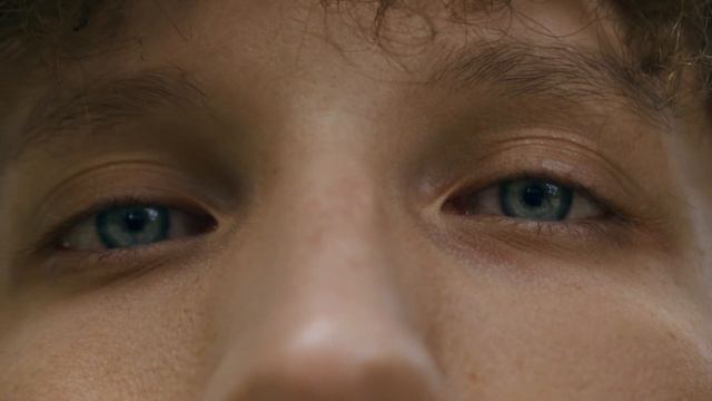 Бодибилдер без ног и руки живёт яркой, полноценной жизнью и благодаря своему юмору стал звездой