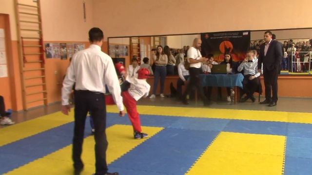 Михайлов Глеб Лайт 1 бой 1 раунд