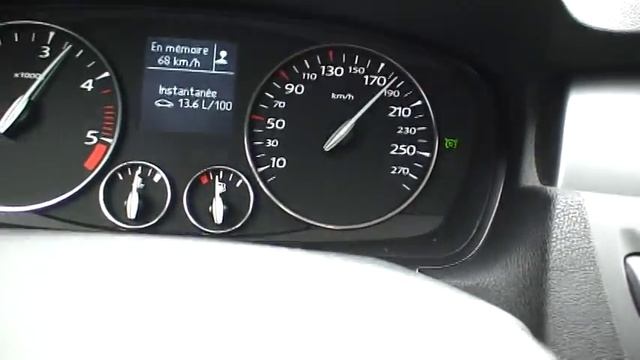 2009 Renault Laguna 2.0dCi On The Autobahn