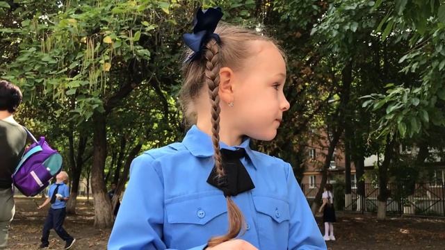 ВЛОГ Выбор ФОТО С ЛИНЕЙКИ ✌ ПЕРВАЯ НЕДЕЛЯ первоклашки  в школе