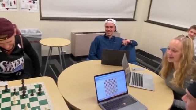 Chess Expert Plays 4 Games Blindfolded!