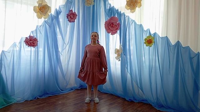 Пасхальное яичко-соло Лебедева Анна ГИМНАЗИЯ 9 спДс