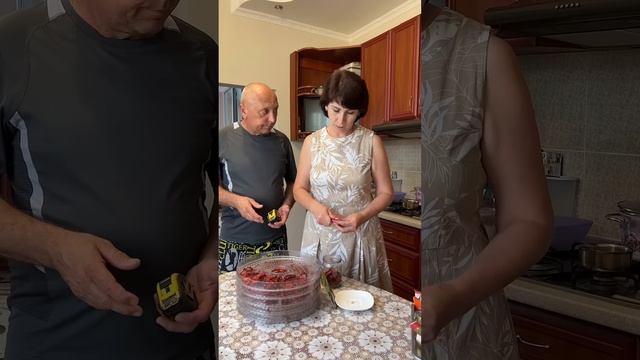 Пироги с корицей и яблоками