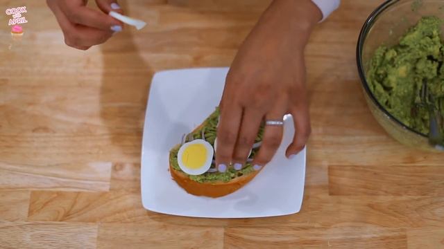 EASY AVOCADO TOAST!