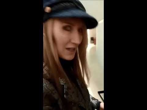 Miky Mouse трансформировал  из  рекламконструктора Родченко-Маяковского «Лучших сосок не было и нет»