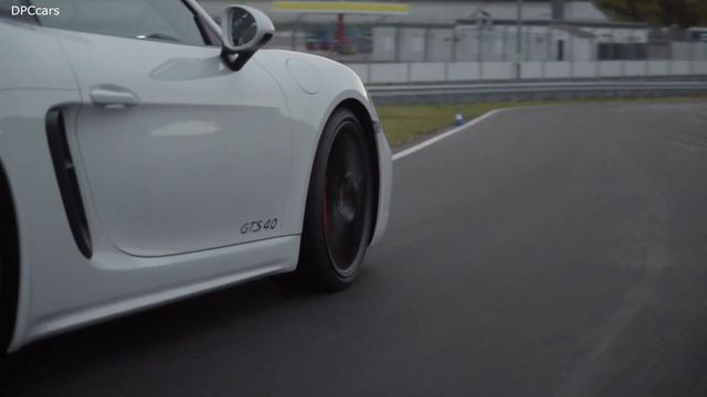Porsche: любовь на скорости взглядов
