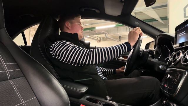 Машины в уникальных местах