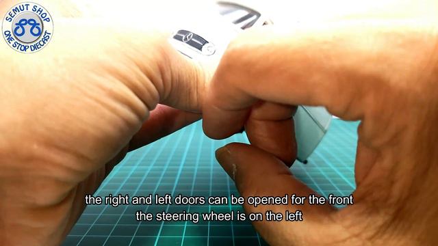 Welly Nex Mercedes-Benz L319 Panel Van Glossy Cream miniatur diecast mobil Mercedes Benz L319