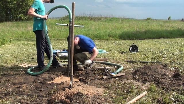 Ручное бурение 3 часа за 3 минуты