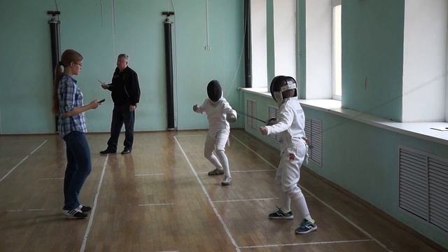 Фехтование юных и смелыхFencing.