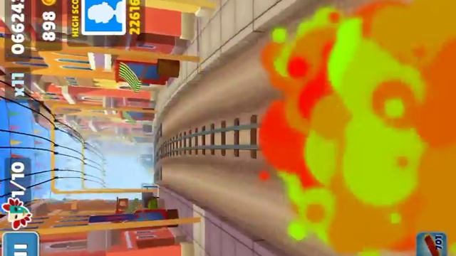 Взломанная версия Subway Surf играю