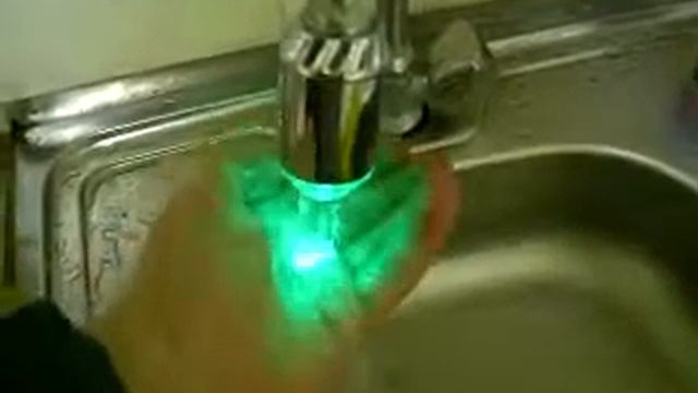 Светящаяся насадка на кран 8 -961-319-35-06