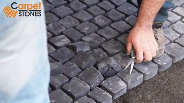 Преимущества ковровых покрытий перед обычным мощением