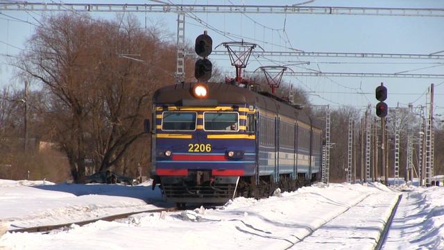 Электропоезд ЭР12-6003 на ст. Кейла / ER12-6003 EMU At Keila Station